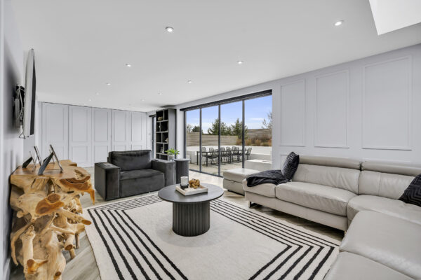 luxlens-real-estate-photo-living-area