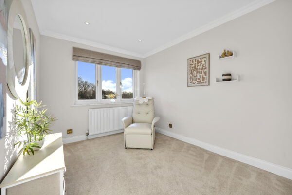 luxlens-small-bedroom