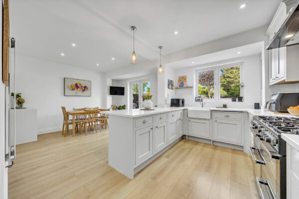 luxlens-modern-kitchen-dining-area-property-photography